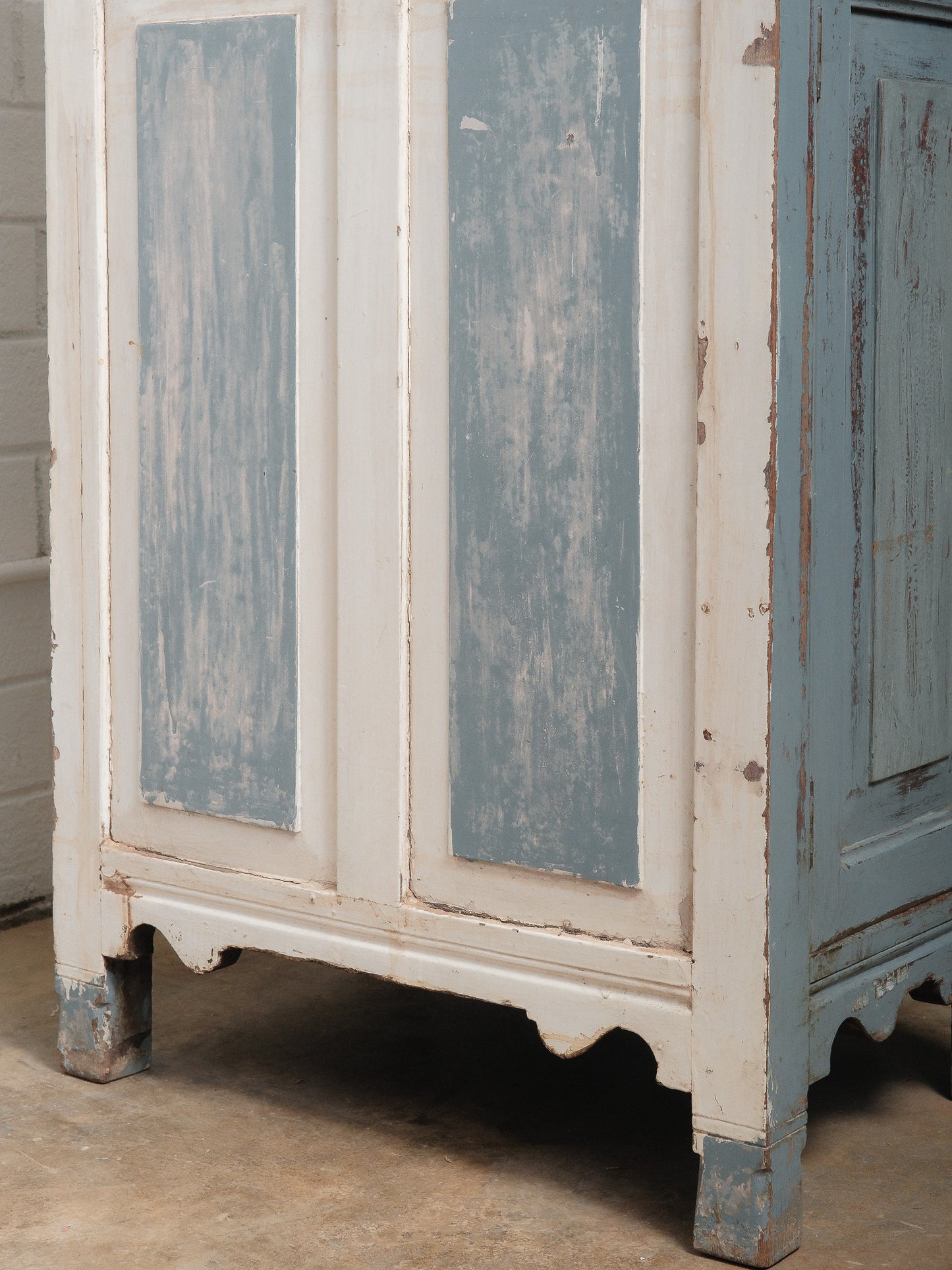 Distressed Blue Painted Wooden Counter with Hutch Display and Storage Cabinet