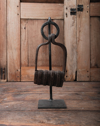 Iron Horse Stirrup On Stand