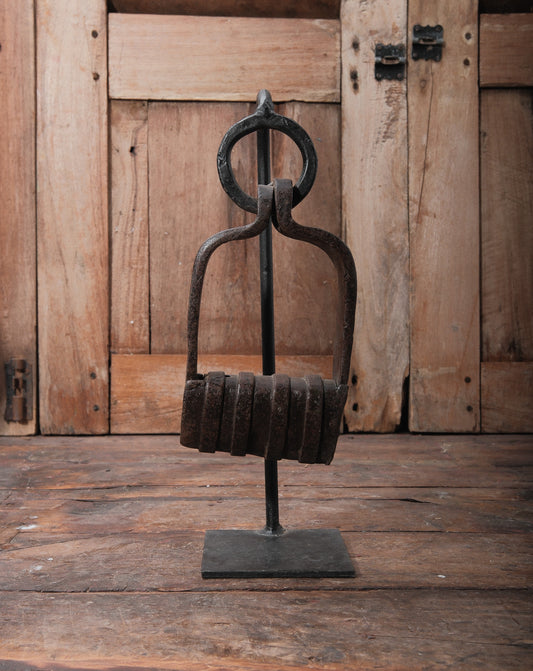 Iron Horse Stirrup On Stand
