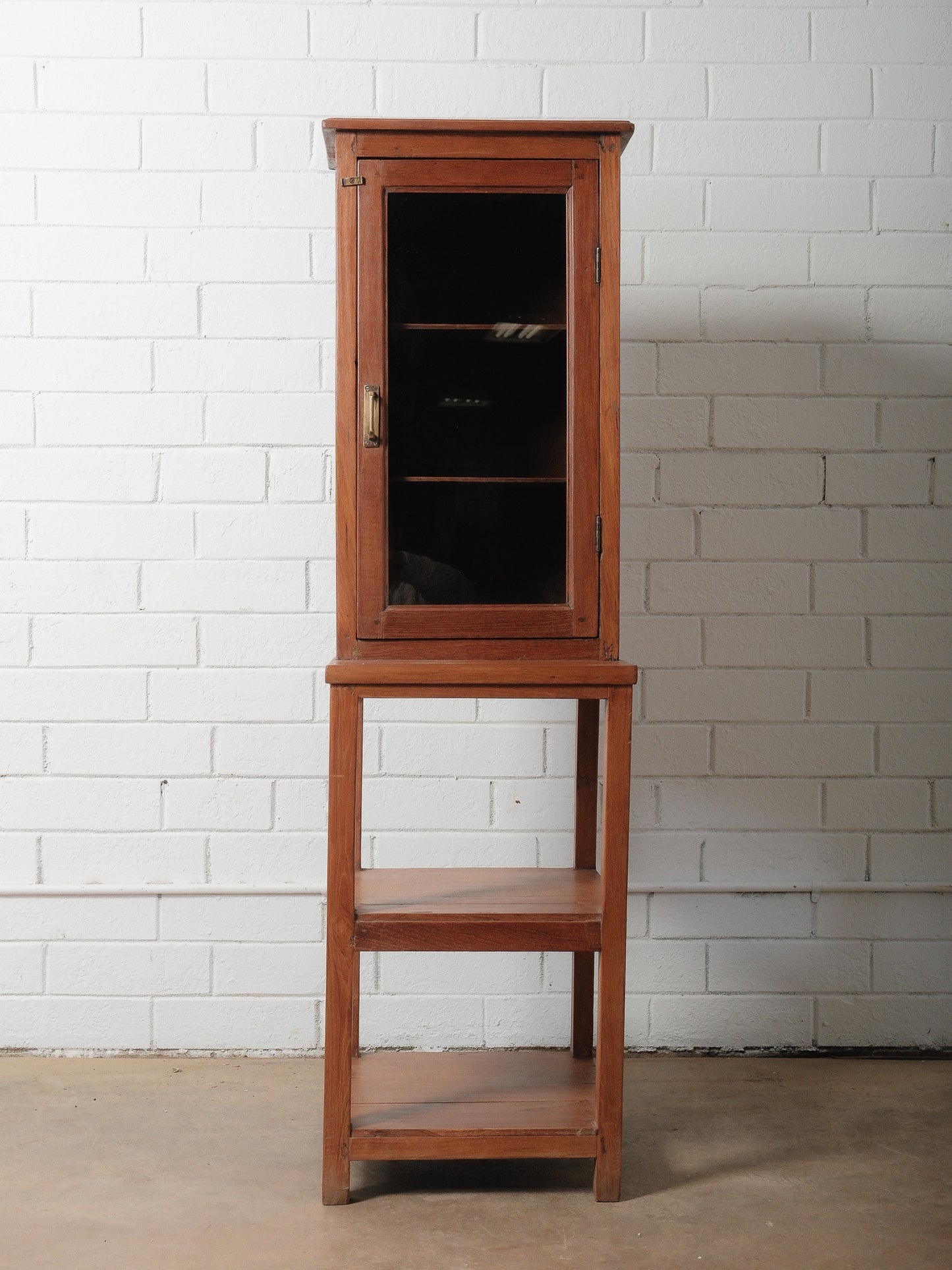 Wooden Glass-Front Cabinet Open Base Display Cabinet
