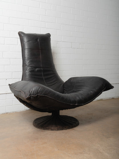 Gerard Van Den Berg “Wammes” Swivel Lounge Chair for Montis | 1970s Dutch Modern Leather Chair
