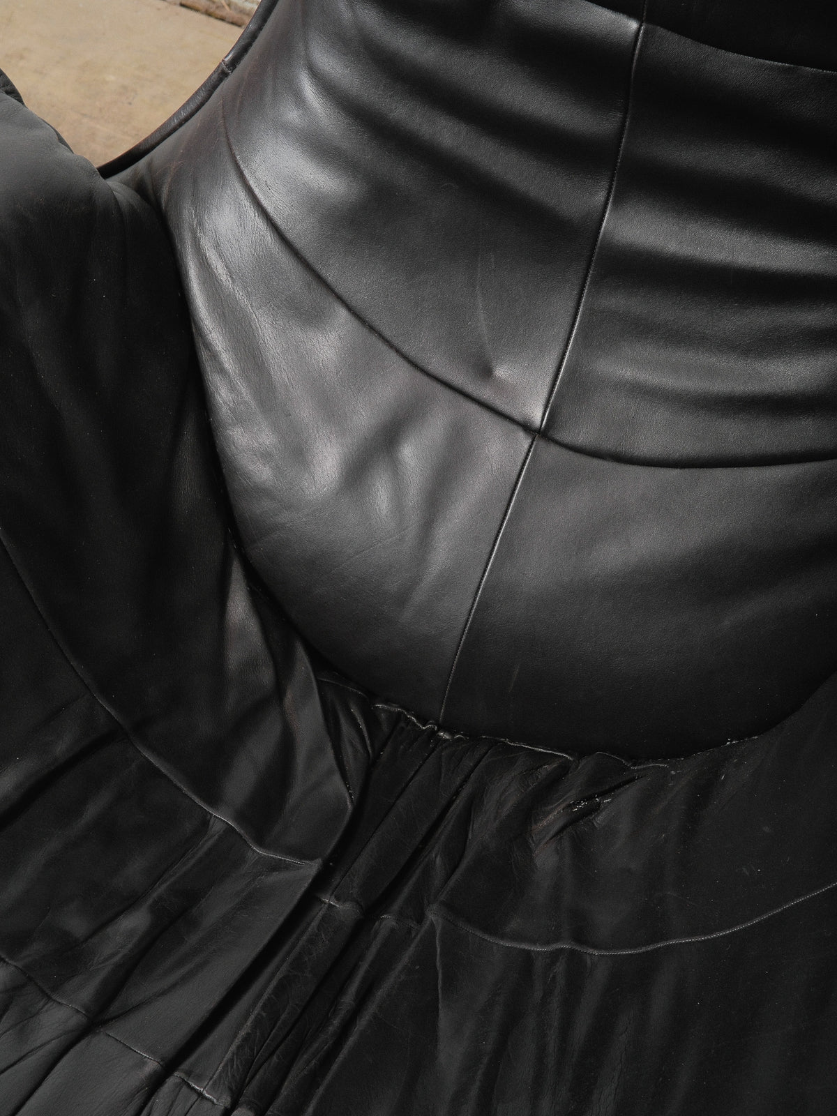 Gerard Van Den Berg “Wammes” Swivel Lounge Chair for Montis | 1970s Dutch Modern Leather Chair