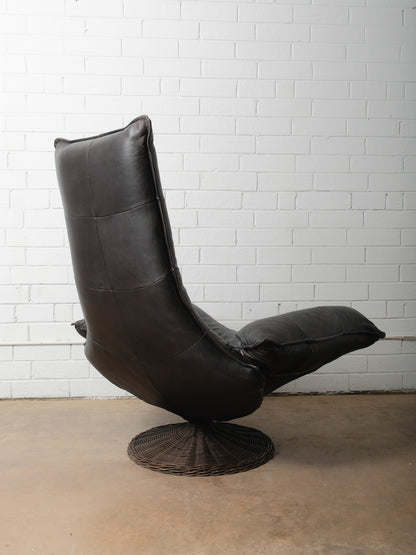 Gerard Van Den Berg “Wammes” Swivel Lounge Chair for Montis | 1970s Dutch Modern Leather Chair