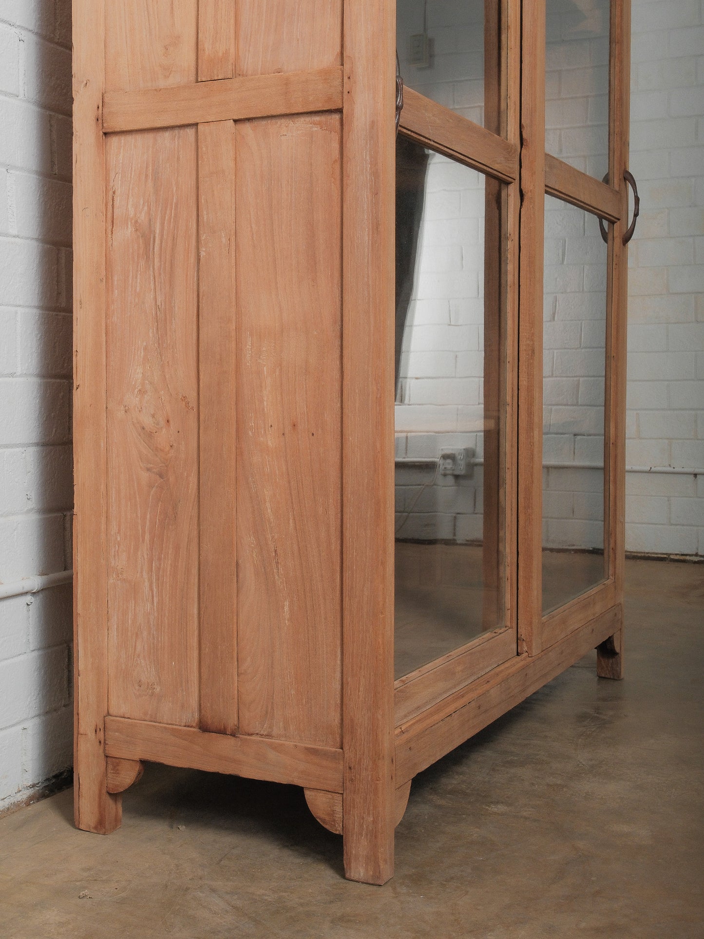 Bleached Wooden Glass-Front Cabinet with Sliding Doors