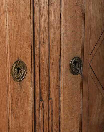 19th Century Oak Sideboard Cabinet with Upper Hutch Shelving and Hooks