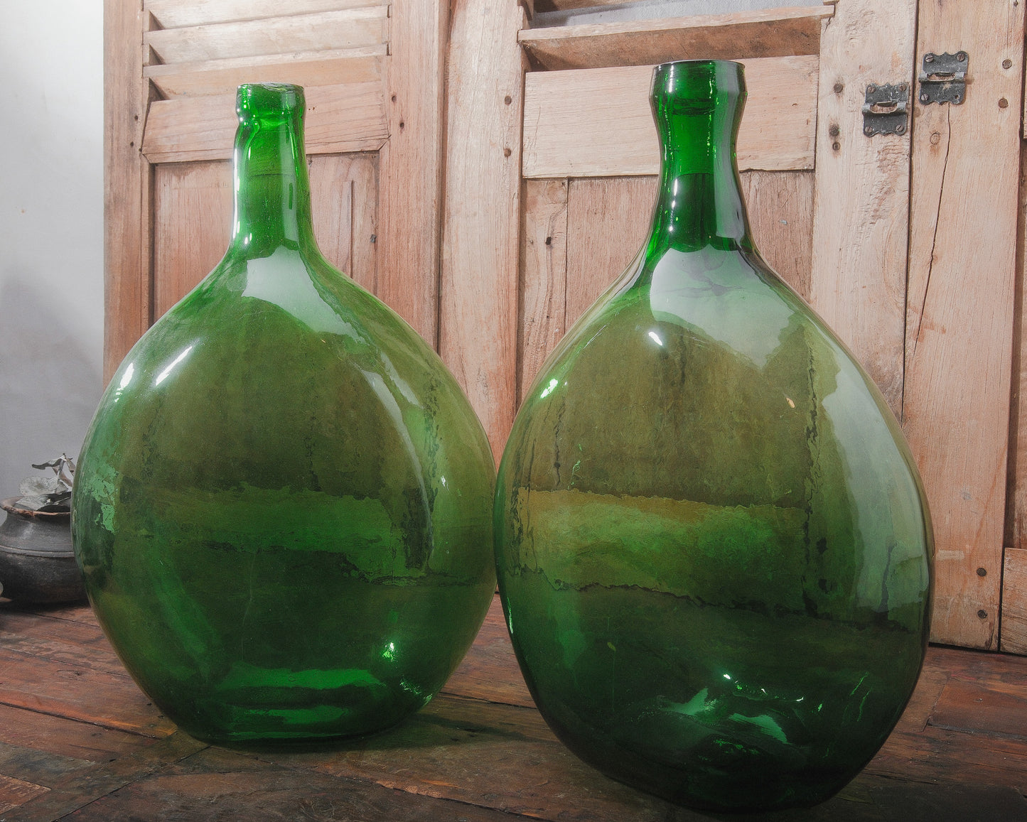 Green Glass Demijohn Wine Vessel