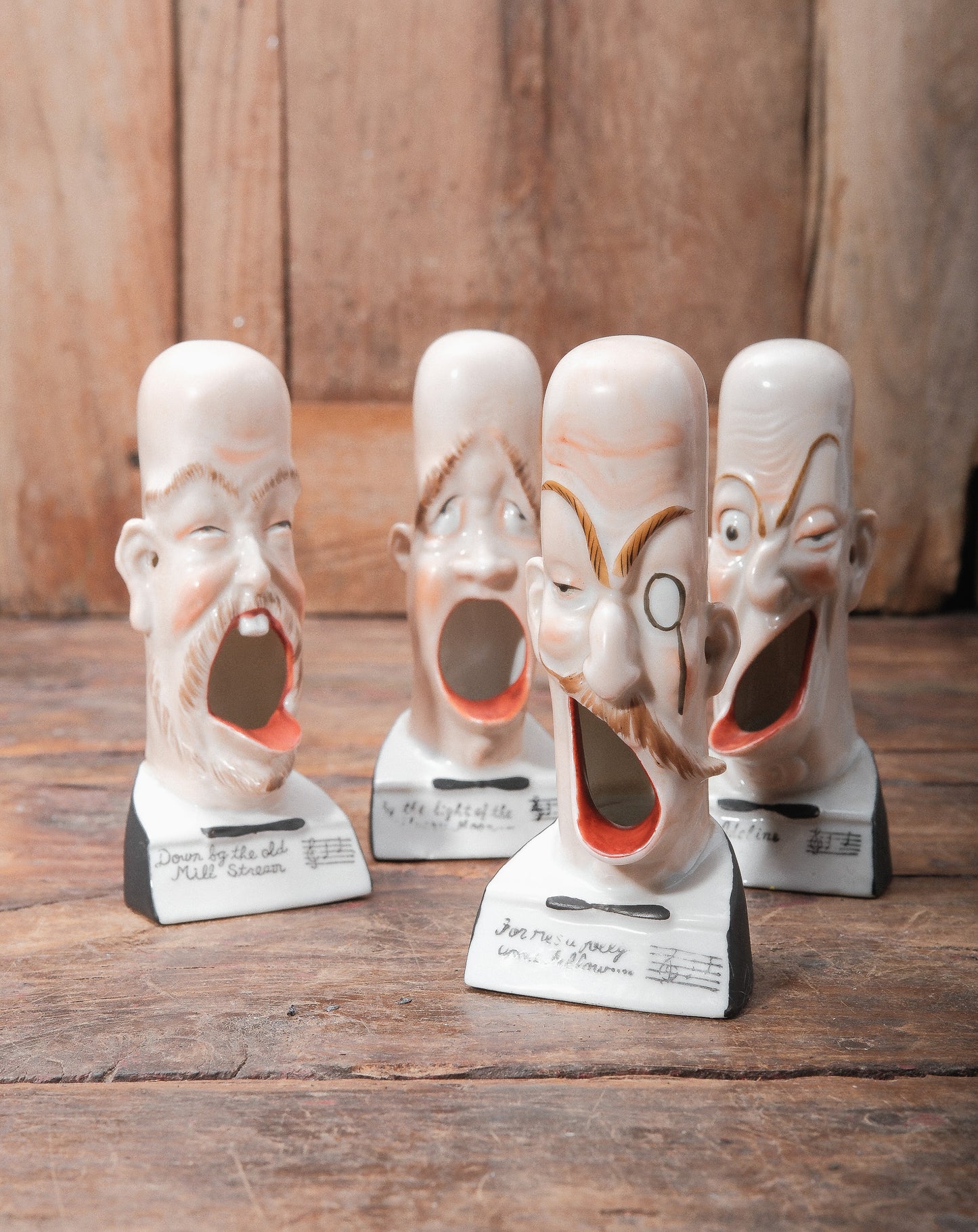 Schafer & Vater Barbershop Singer Ashtray