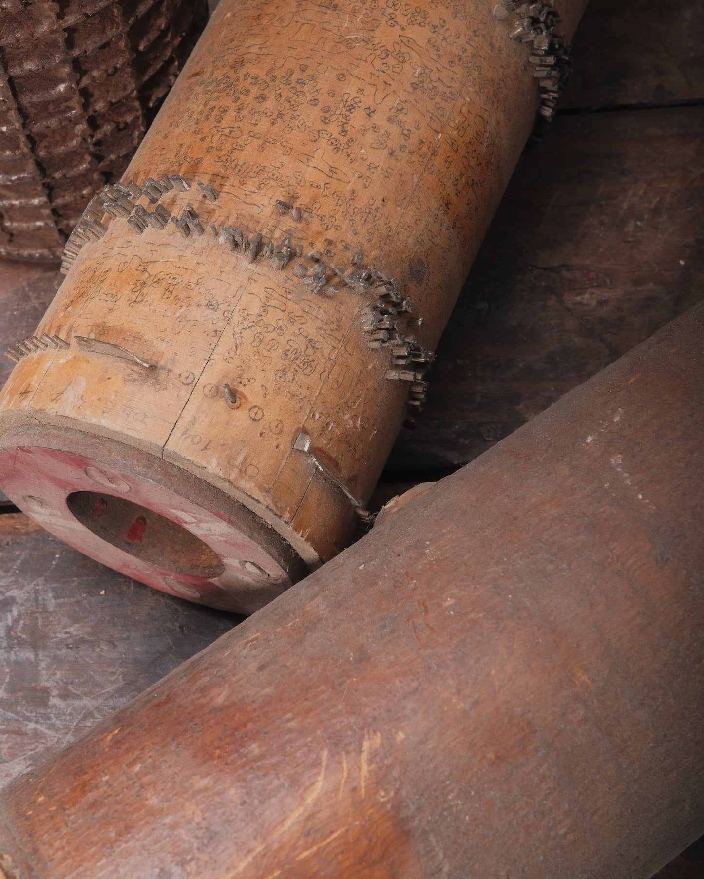 Vintage Industrial Wooden Wallpaper Textile Printing Roller