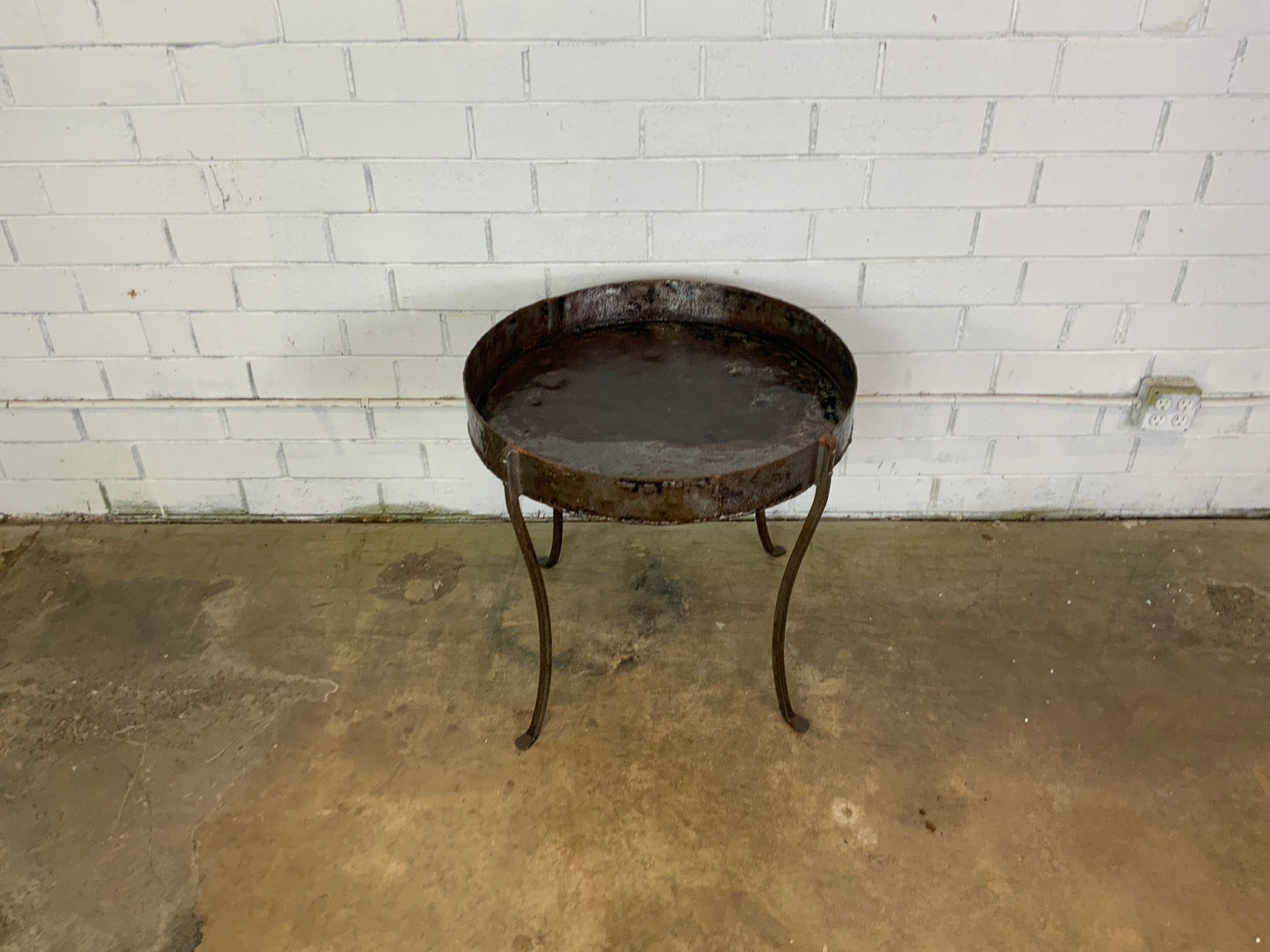 Metal Round Table, End Table