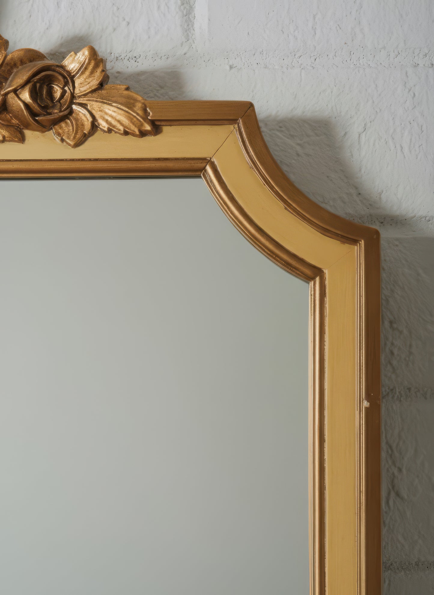 Giltwood Laurel & Rose Crest Mirror