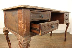 Chippy finish Wooden Desk