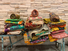 Load image into Gallery viewer, Kantha Quilt Blanket
