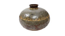 Load image into Gallery viewer, Nagori Tribe Pot