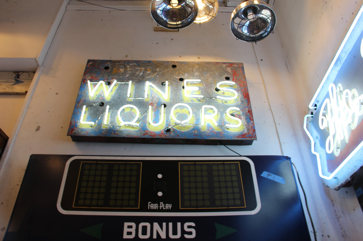 Neon "Wine Liquor" sign